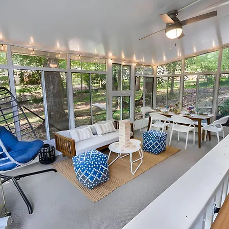 Villa 4Bd Near Downtown - Theatre, Patio, Games